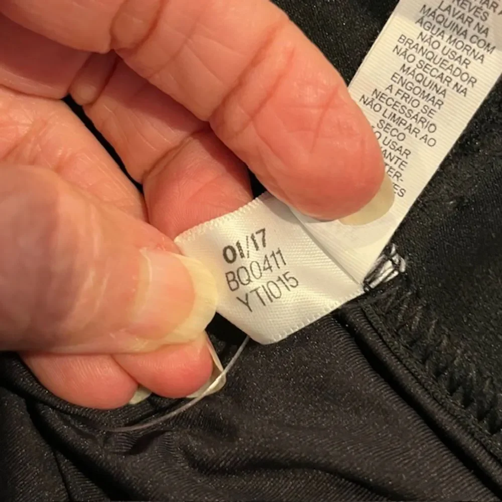 NWT Adidas Corechill Short Climachill‎ Women's Charcoal Lined Size Small